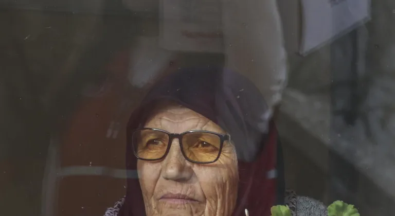 Türk Kızılay, yaşlı bireyler için sosyal destek çalışmalarını sürdürüyor