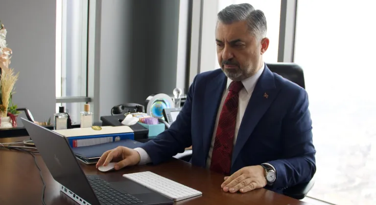 Türk Telekom CEO'su Şahin, AA'nın "Yılın Kareleri" oylamasına katıldı: