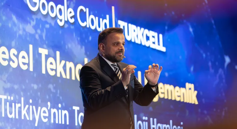 Turkcell 2025'te 17,8 milyar lira faaliyet karı elde etti