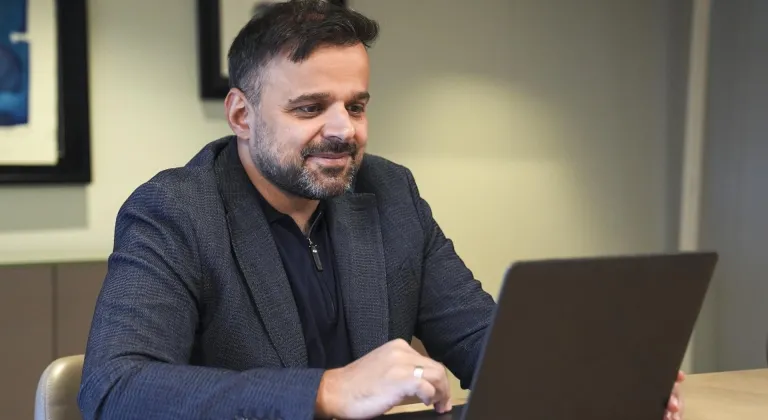 Turkcell Genel Müdürü Koç, AA'nın "Yılın Kareleri" oylamasına katıldı