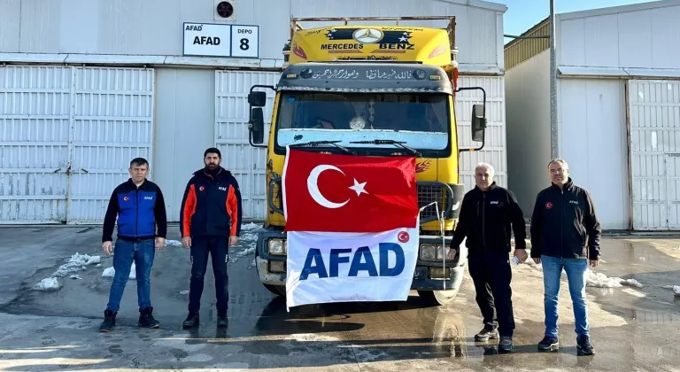 Türkiye, Aynularab'a 11 tır insani yardım malzemesi sevk etti
