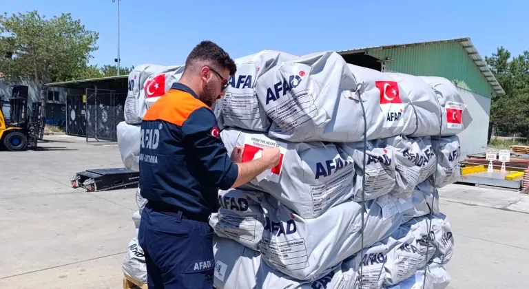 Türkiye, depremlerden etkilenen Venezuela'ya 30 ton insani yardım malzemesi gönderdi