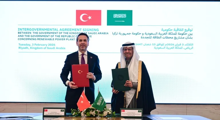Türkiye ile Suudi Arabistan arasında 2 milyar dolarlık enerji yatırımı anlaşması imzalandı