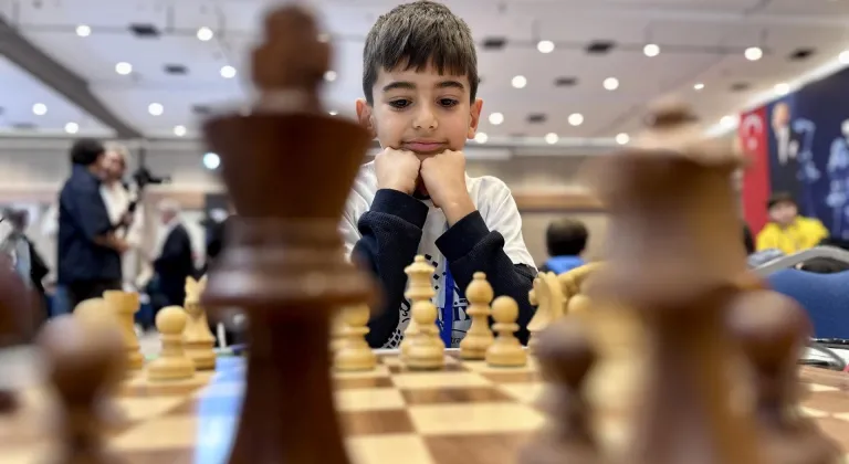 Türkiye Küçükler ve Yıldızlar Satranç Şampiyonası Antalya'da başladı
