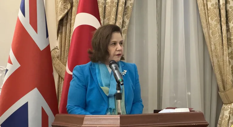 Türkiye ve İngiltere'nin ortak panelinde bilim ve teknolojide işbirliği ve kadınların rolü ele alındı