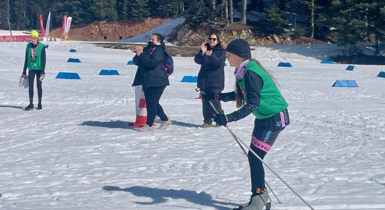 Türkiye'de ilk kez düzenlenen kış triatlonu Bolu'da yapıldı