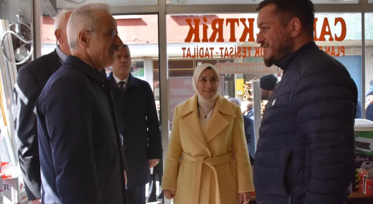 Ulaştırma ve Altyapı Bakanı Uraloğlu, Trabzon'da çeşitli ziyaretlerde bulundu