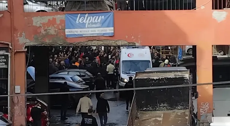 Ümraniye'deki sanayi sitesinde balkonun kısmen çökmesi sonucu 3 işçi yaralandı