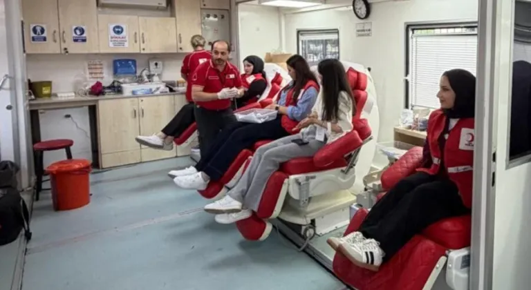 Üniversite öğrencilerinden kan bağışı dayanışması