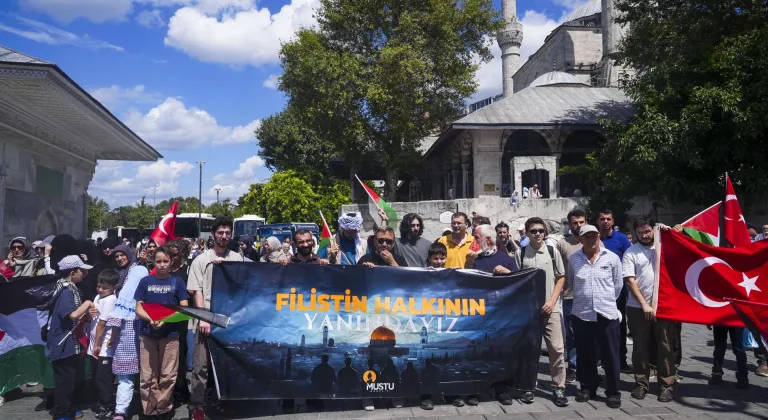Üsküdar'da Bosna Hersek'ten yola çıkan "Filistin Konvoyu"na destek açıklaması
