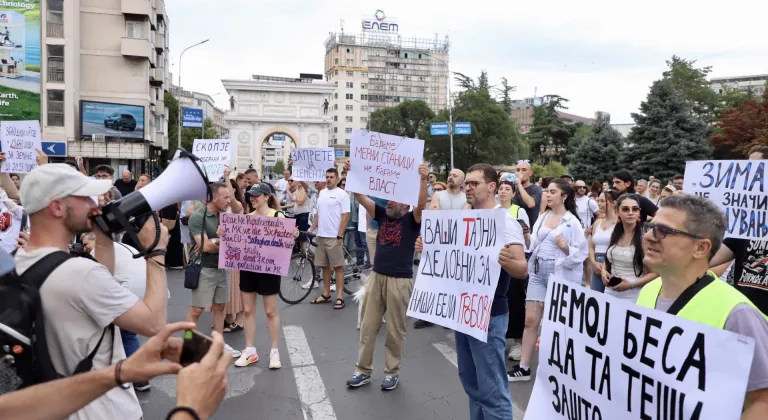 Üsküp'te hava kirliliğine önlem alınması talebiyle gösteri yapıldı