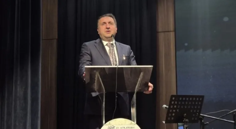 Usta şairlerin katılımıyla 22. kez "Edebiyat Bülteni Şiir Gecesi" düzenlendi