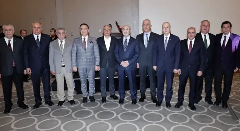 Vali Köşger Adanalılarla vedalaştı