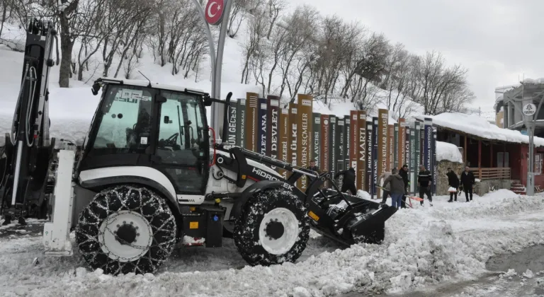Van, Bitlis, Muş ve Hakkari'de 530 yerleşim yerine ulaşım sağlanamıyor