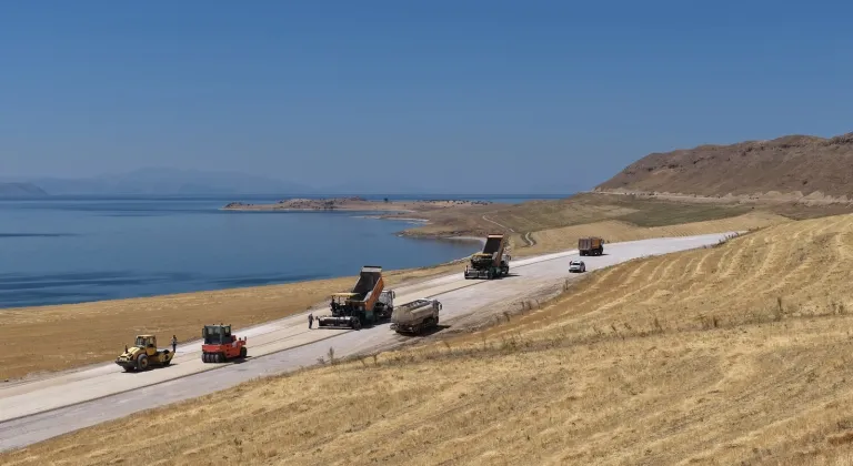 Van Gölü sahillerine ulaşımı kolaylaştıracak projede çalışmalar sürüyor