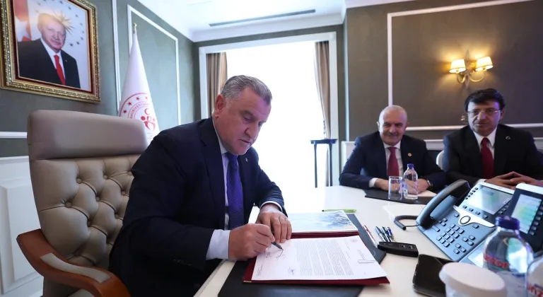 "Van Stadyumu ve Yaşam Kompleksi" projesinin protokolü imzalandı