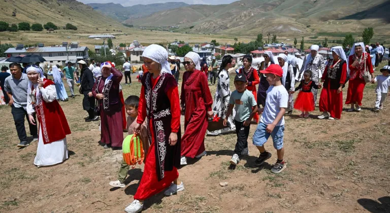 Van'da "12. Ulupamir Kültür Şöleni" düzenlendi