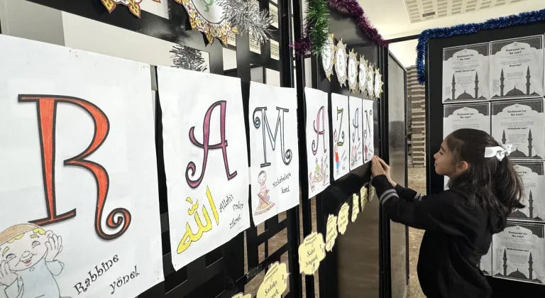 Van'da okullar ramazan için süslendi