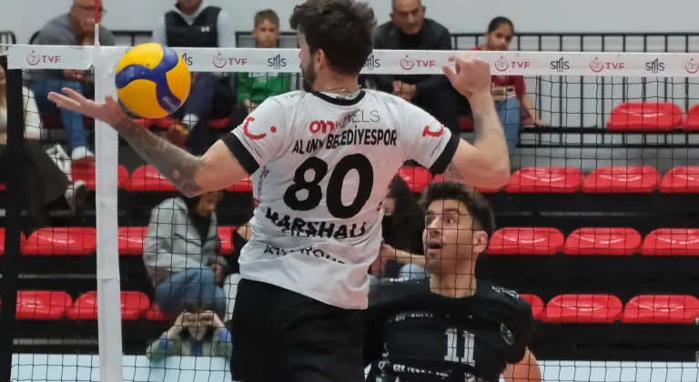Voleybol: SMS Grup Efeler Ligi