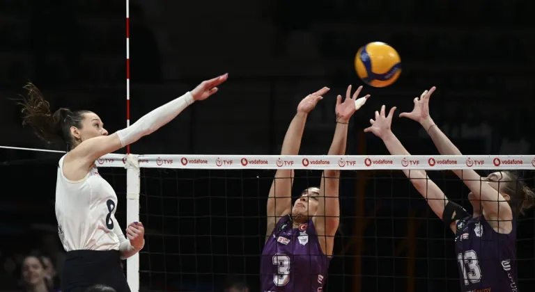 Voleybol: Vodafone Sultanlar Ligi