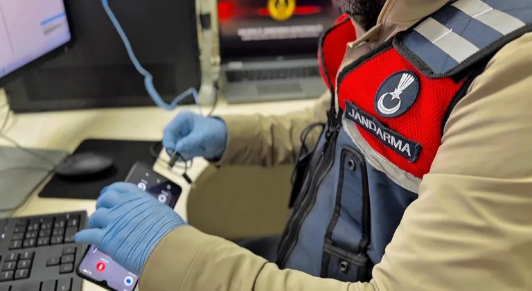 Yalova merkezli 6 ilde nitelikli dolandırıcılık operasyonunda 9 zanlı tutuklandı