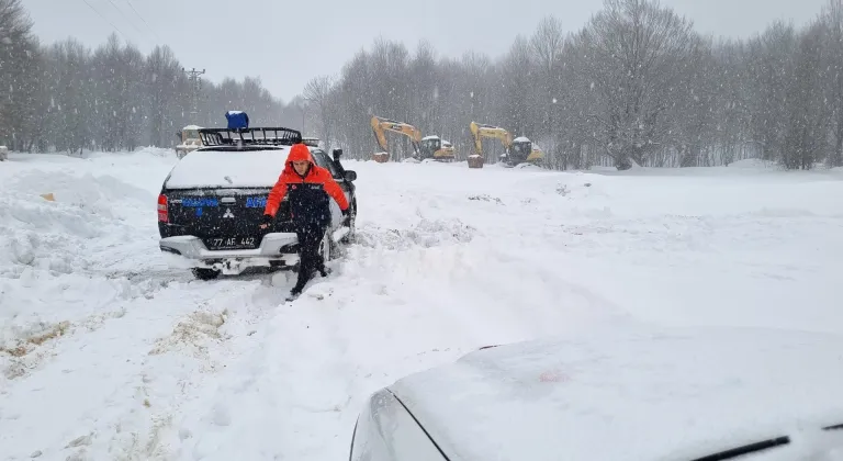 Yalova'da yaylada mahsur kalan biri çocuk 5 kişi kurtarıldı