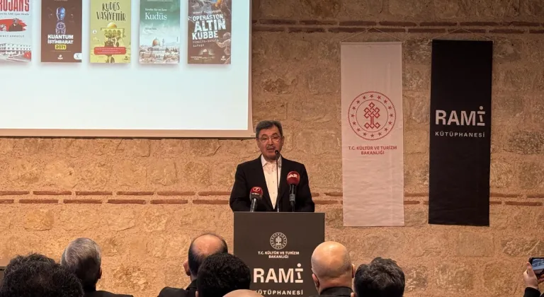 Yazar Mehmet Hilmi Aygün, Rami Kütüphanesi'nde okurlarıyla buluştu