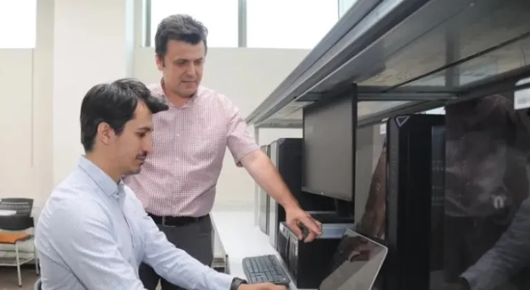 Yazılım Eğitimi BTÜ’de Yapay Zekâyla Gelişiyor

