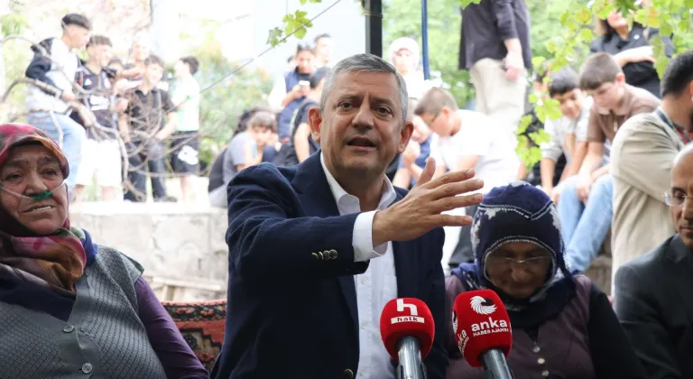 Yeni Parti Genel Başkanı Özel, Kayseri'de konuştu: