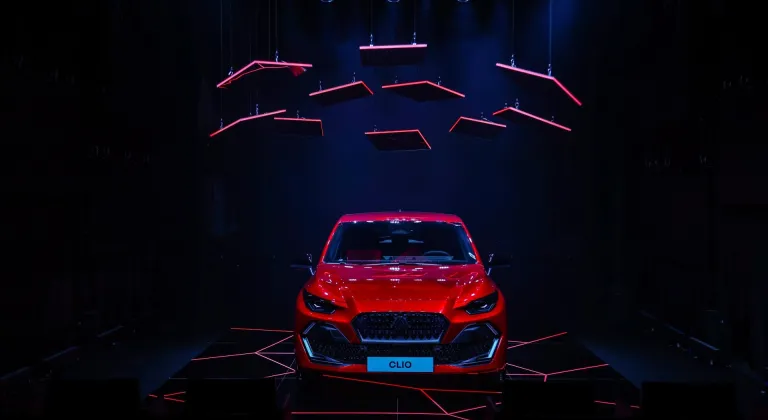 Yeni Renault Clio Türkiye'de yollara çıktı