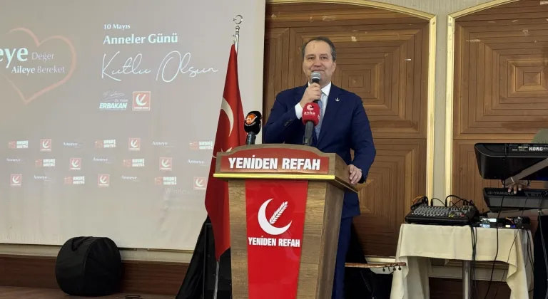 Yeniden Refah Partisi Genel Başkanı Erbakan, Anneler Günü programına katıldı