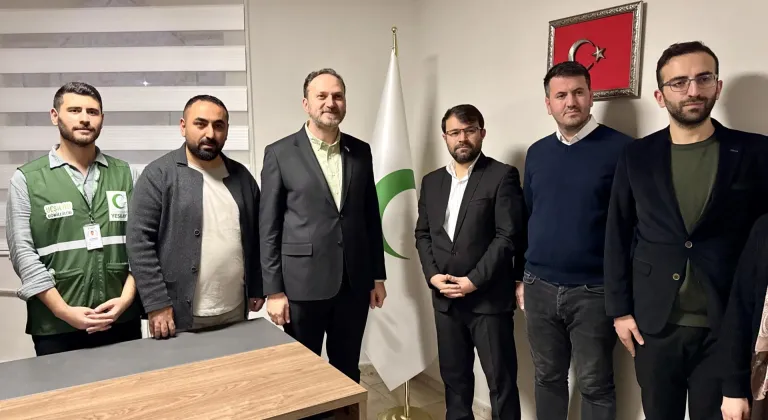 Yeşilay Genel Başkanı Dinç, Kırşehir'de gençlerle ve gönüllülerle buluştu