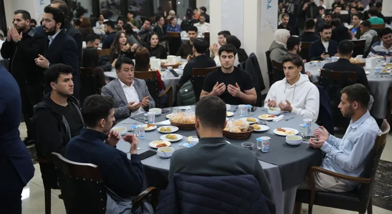 YÖK Başkanı Prof. Dr. Erol Özvar Hatay'da öğrencilerle iftar yaptı