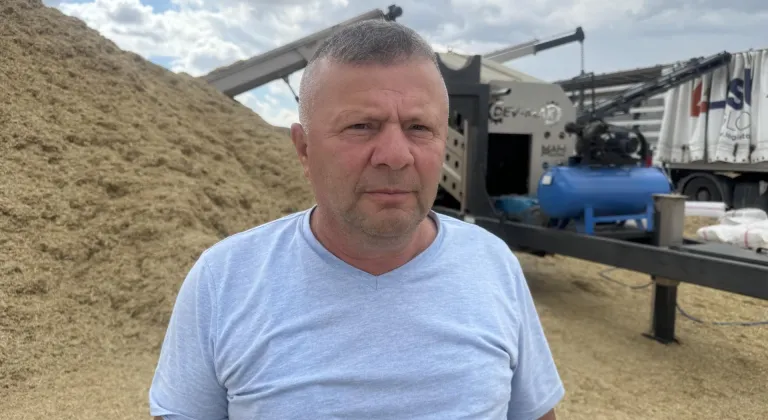 Yozgat'ta hububat hasadıyla elde edilen samanlar Karadeniz Bölgesi'ne gönderiliyor