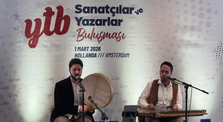 YTB, Amsterdam’da, Avrupa’daki sanatçıların ve yazarların başarılarının ele alındığı panel düzenledi