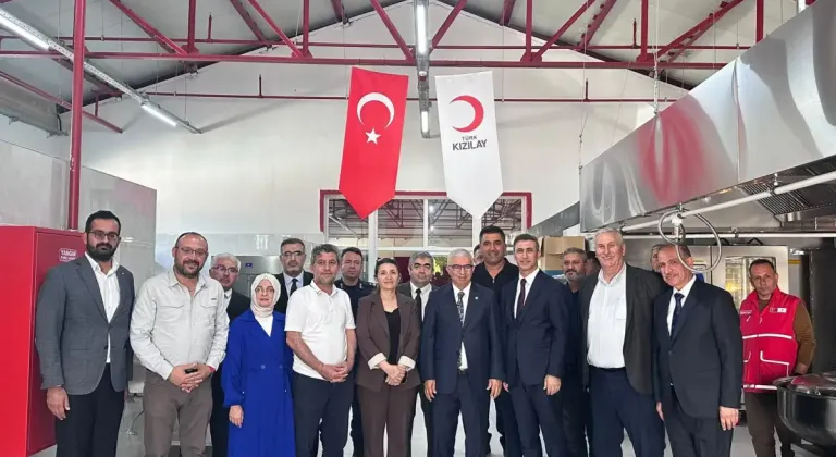 Yüreğir'de Kızılay ile sosyal destek iş birliği