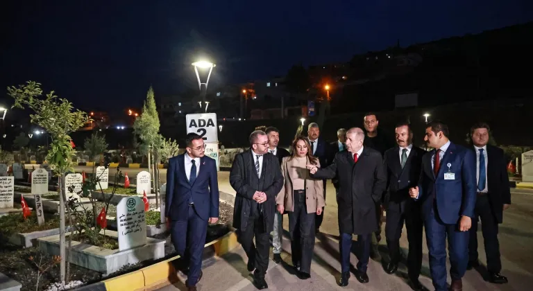 Zafer Partisi Genel Başkanı Ümit Özdağ, Hatay'da ziyaretlerde bulundu