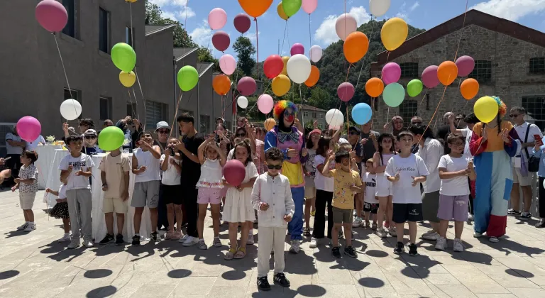Zonguldak'ta lösemiyi yenen 6 yaşındaki çocuk için gökyüzüne balonlar bırakıldı