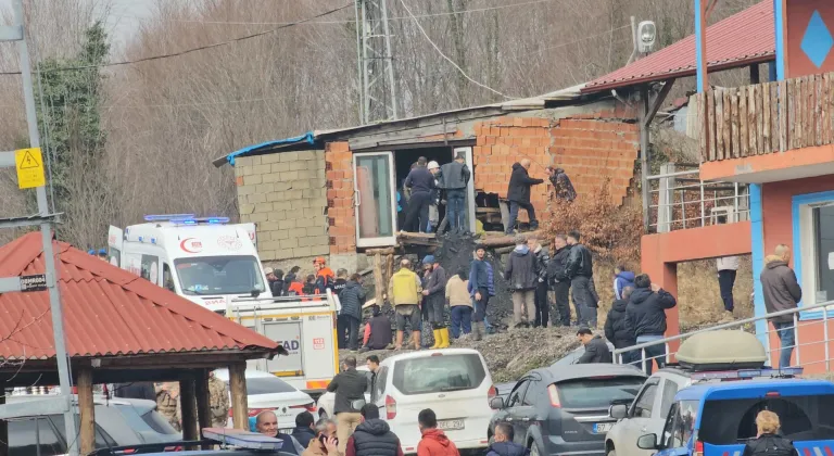 Zonguldak'ta özel maden ocağında meydana gelen göçükte 3 işçi mahsur kaldı