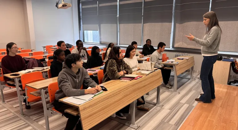 Zonguldak'ta yabancı öğrenciler ülkelerindeki çatışmalar nedeniyle bayramı buruk karşılıyor