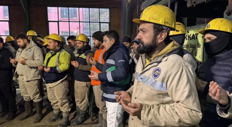 Zonguldak'taki grizu faciasında hayatını kaybeden 263 maden işçisi dualarla anıldı